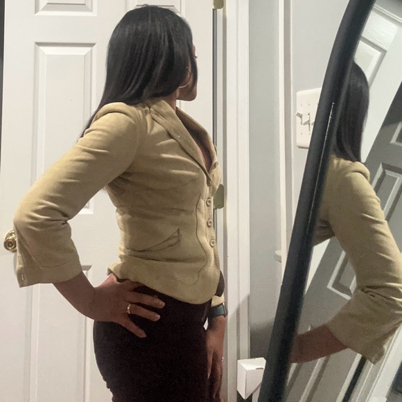 ALEXANDER MCQUEEN Peplum Leather Blazer in Neutral Tan Size 40 - Picture 2 of 10